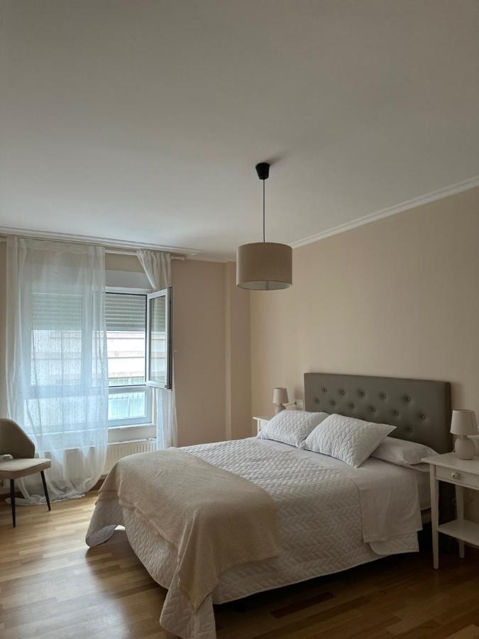 Apartamento Carlos III Ribadeo Esterno foto